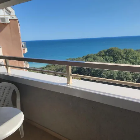 Europroperties Nikea Park Apartmán *