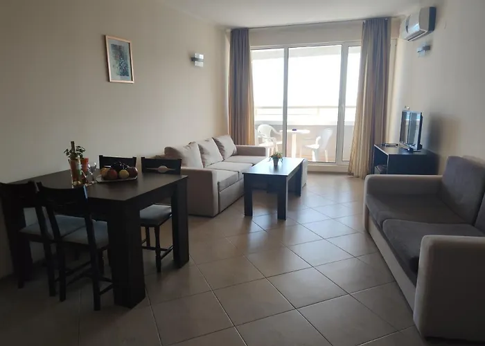 Europroperties Nikea Park Златни пясъци