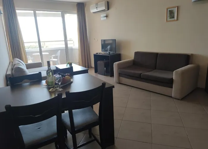 Europroperties Nikea Park * Златни пясъци