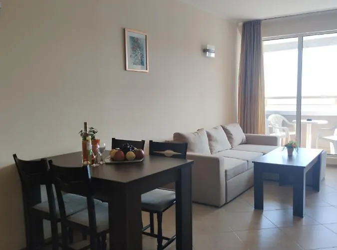 Апартамент Europroperties Nikea Park