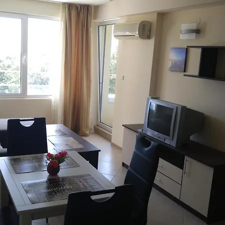 Europroperties Nikea Park Apartament